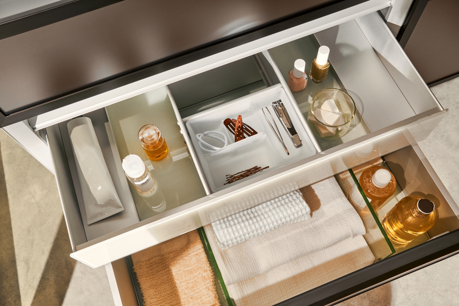 Bathroom Organization Ideas to Maximize Your Space | Robern